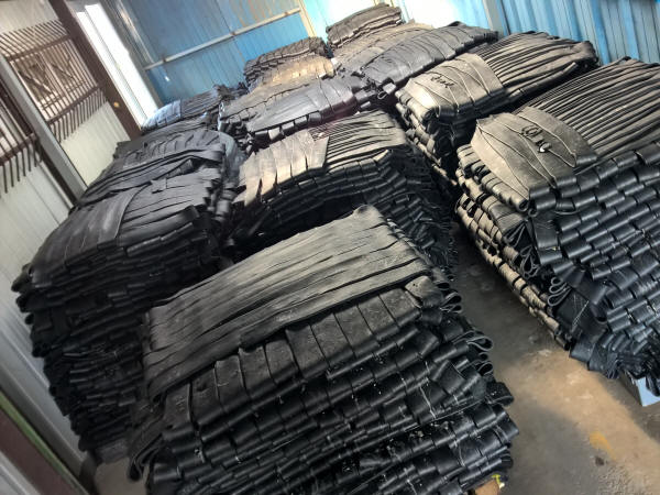 Výrobní společnost gumových směsí KOS-PLAST pokročilé výrobní technologie Česká republika